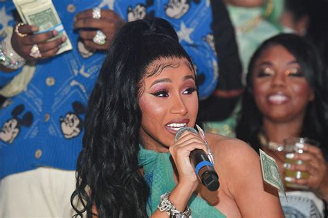 cardi b leaked instagram|Cardi B explains how she accidentally leaked nude photo on。